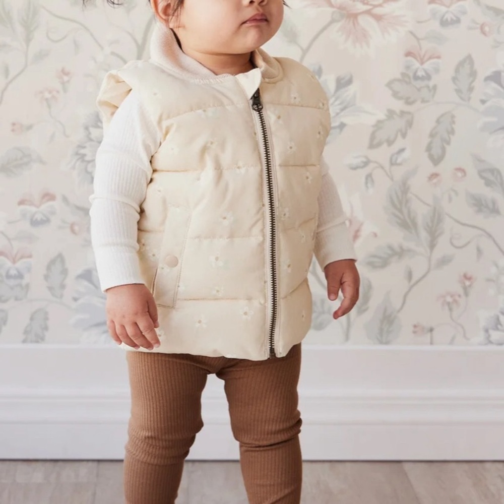 Jamie Kay TAYLOR VEST - SIMPLE FLOWER, SAND